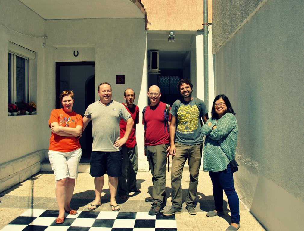 10 Coins Hostel & Tours Sofia Bagian luar foto