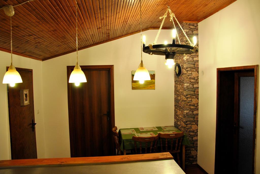 10 Coins Hostel & Tours Sofia Bagian luar foto