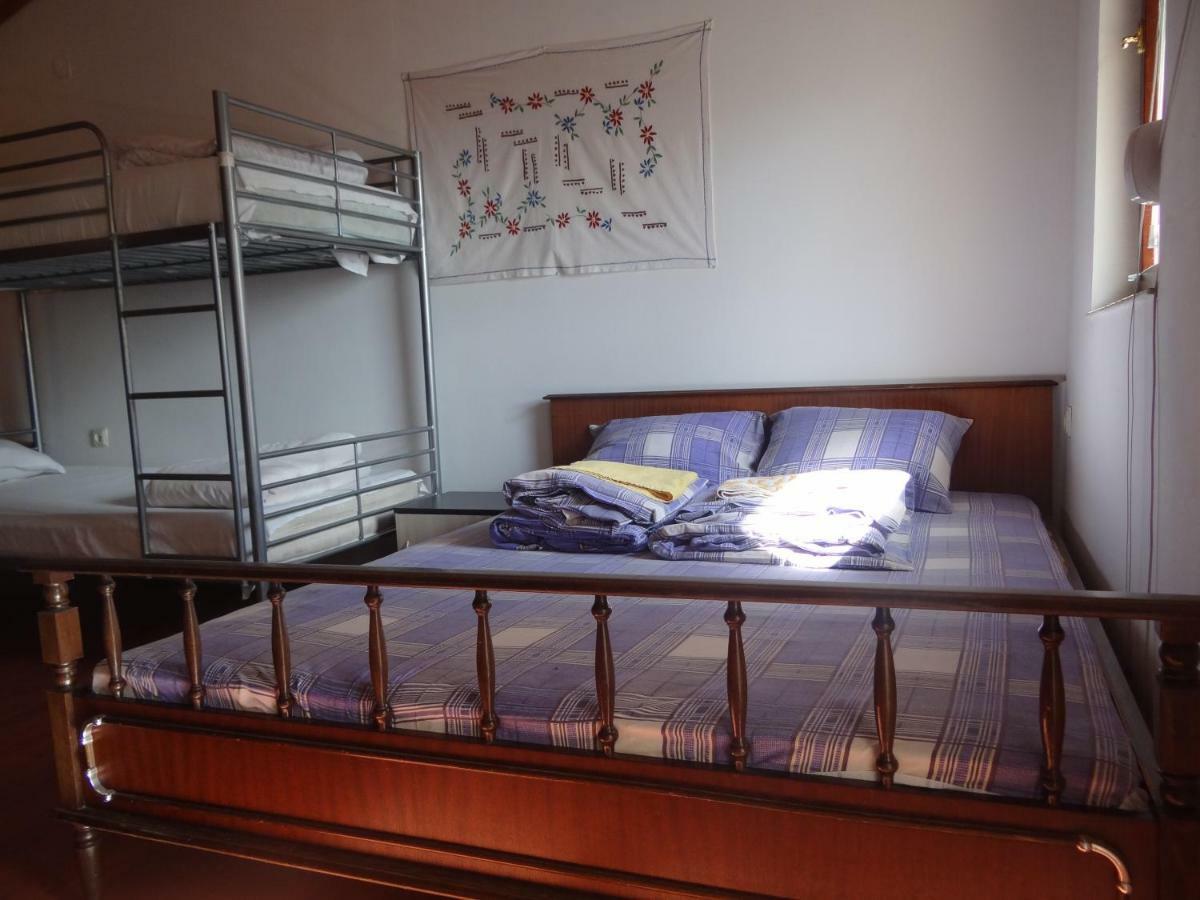 10 Coins Hostel & Tours Sofia Bagian luar foto